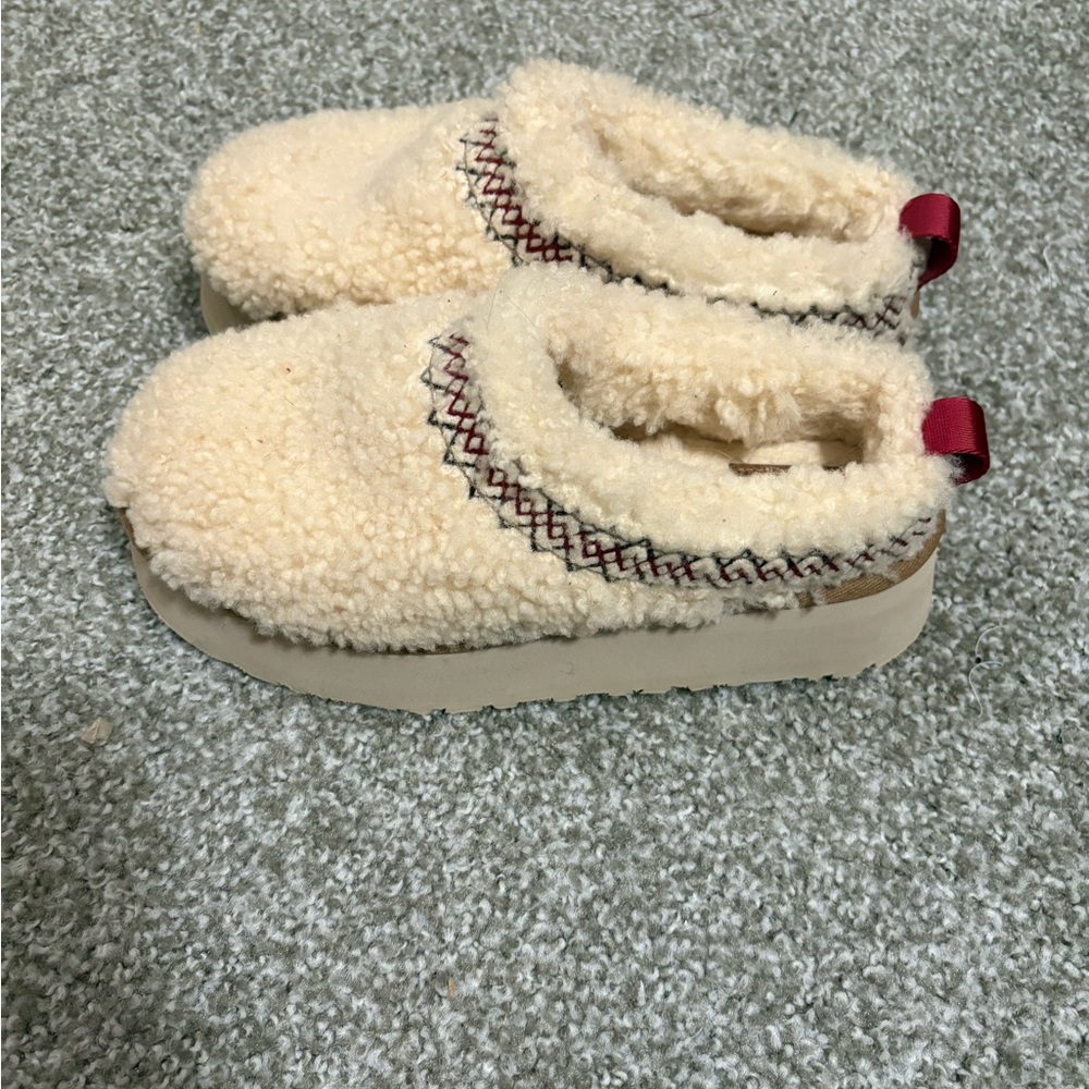 UGG Cream Fleece Women's Slippers